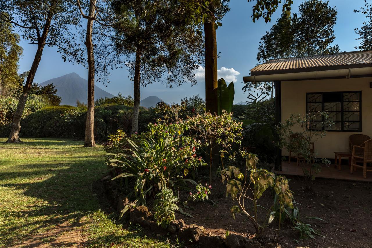 Travellers Rest Hotel Kisoro Exterior photo
