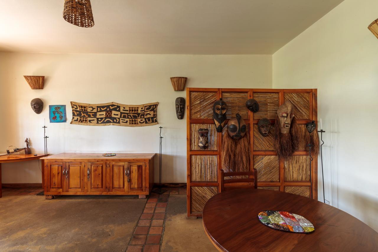 Travellers Rest Hotel Kisoro Exterior photo